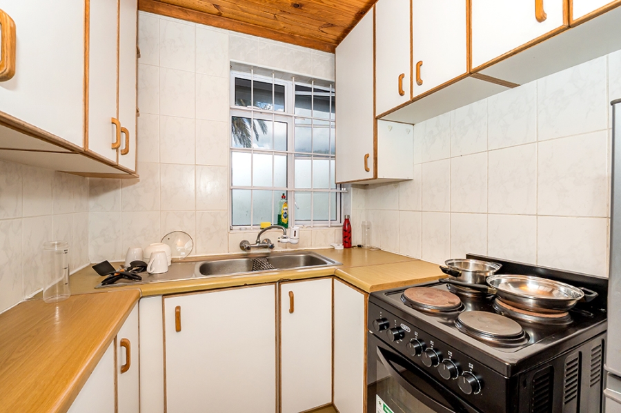 To Let 2 Bedroom Property for Rent in Rondebosch Western Cape